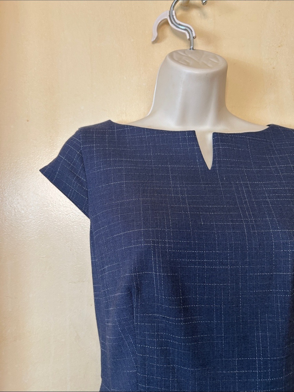 Ann Taylor Steel Blue Subtle Plaid Midi Sheath Dress size 8P NWOT - Picture 4 of 14